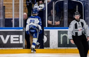Leksands bakslag: Han stängs av i nyckelmatchen