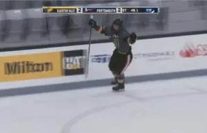 Övertidshjälte – veckor efter att familjen skjutits ihjäl