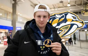 JVM-backen skriver NHL-kontrakt