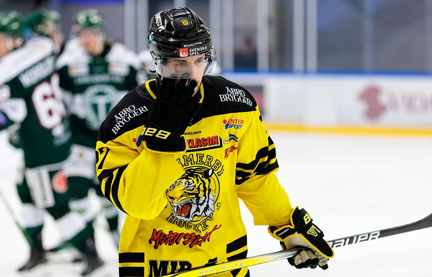 Väljer att spela – trots skadan: ”Inte tränat”