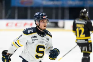 Ryktas till ny klubb – bemöter nu uppgifterna: ”Vi får se”