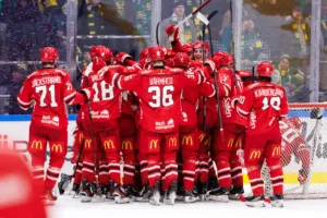 Almtuna avgjorde i sista perioden och vann mot Modo Hockey