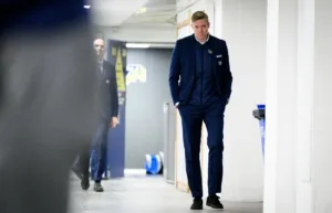 HV71 sparkar Anton Blomqvist