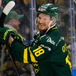 Följer med upp till SHL − presenteras på scen