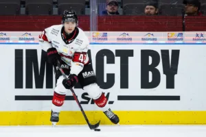 Lämnar med ett år kvar – uppges klar för konkurrent