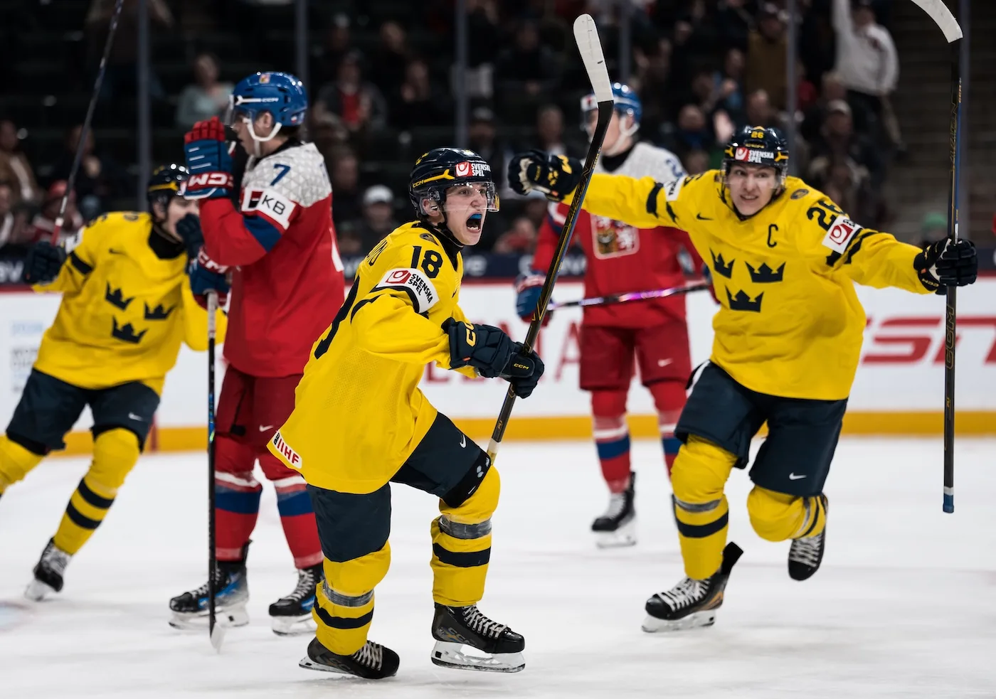 ”Mini-Fimpen” målskytt – i Jack Berglunds AHL-debut