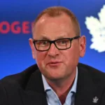 Fick sparken – nu leder han Kanada i hockey-VM