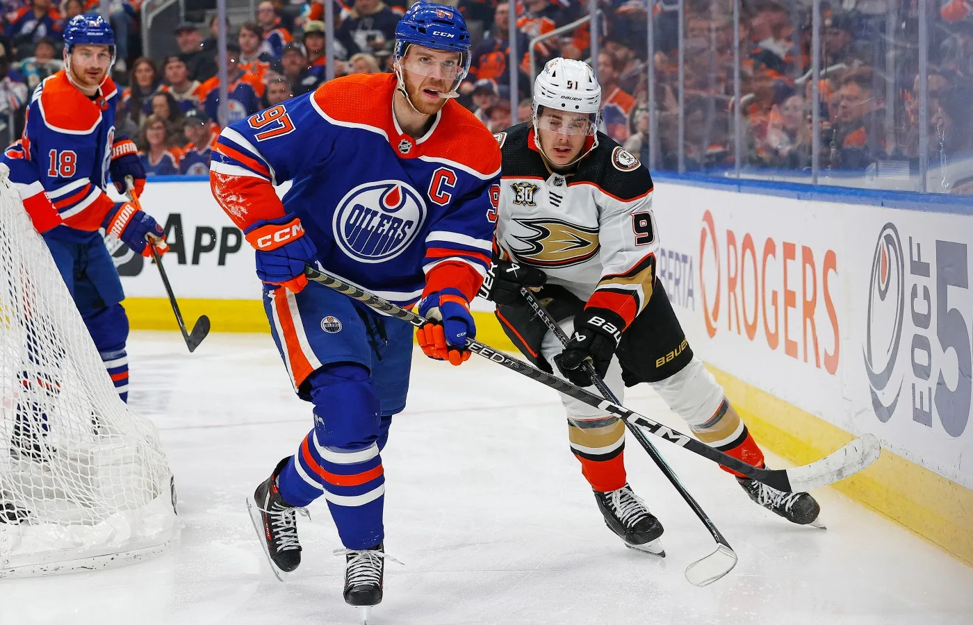 McDavid vs. Carlsson – Leos största prövning i NHL-karriären