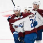 Landeskog slog till igen – Colorado på väg mot svepning