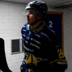 Uppgifter: Stannar i HV71