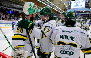En seger från SHL – efter buss-strulet: ”Stopp utanför Karlstad”