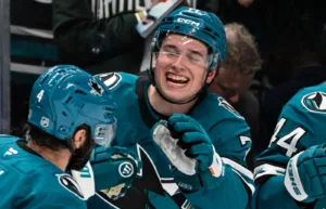 19-åringen kan prisas – som NHL:s bästa spelare