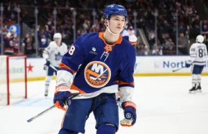 18-åringen tangerar rookierekordet – för flest mål