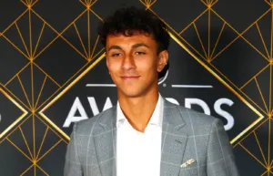 JVM:s poängkung nobbar NHL – stannar i skolan