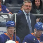 Sparkar legendaren – tar in nya coach med fyra matcher kvar