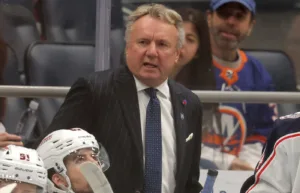 Toksågade sitt lag – blir kvar som coach