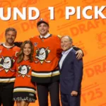 Jättetalangen lämnar college för NHL