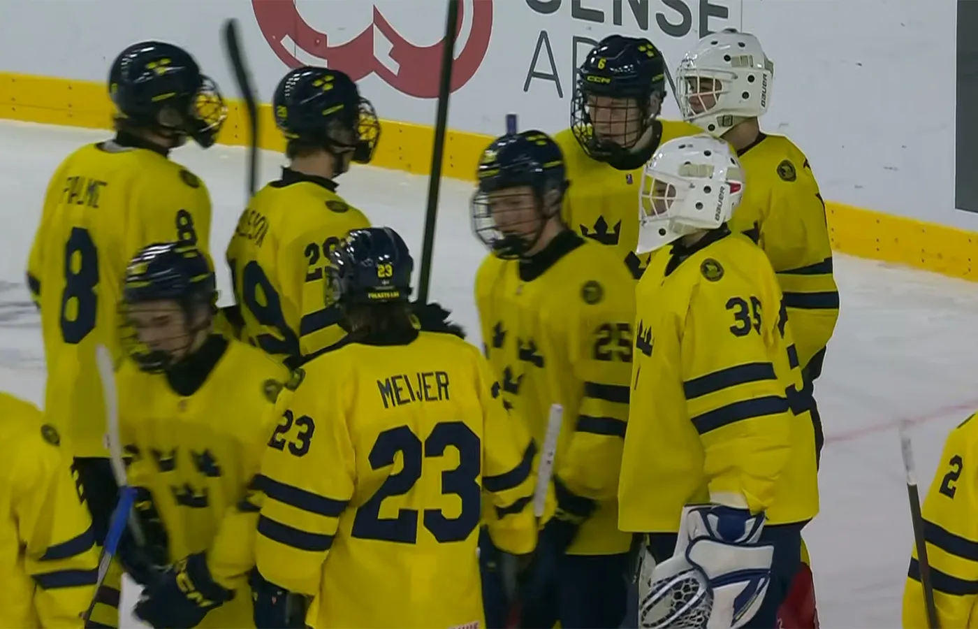 Tungt för Småkronorna − förlorar i slutsekunderna