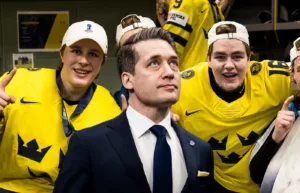 Uppgifter: JVM-duon får debutera i Tre Kronor