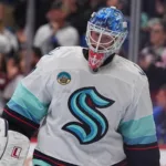 Svensken fick sin första NHL-start – framför föräldrarna