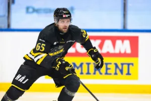 AIK tappar poängmaskinen – tre spelare lämnar