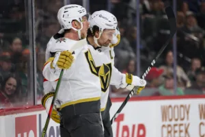 Seger för Vegas – efter Mitch Marners hattrick