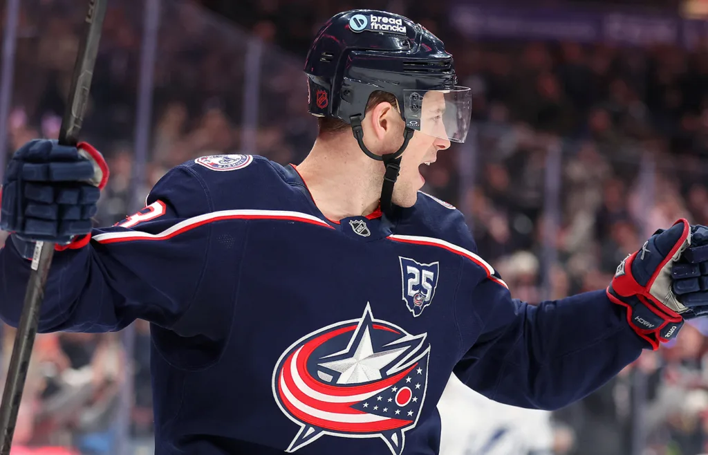 Charlie Coyle. Columbus Blue Jackets. 