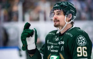 KLART: David Tomasek skriver på flerårskontrakt