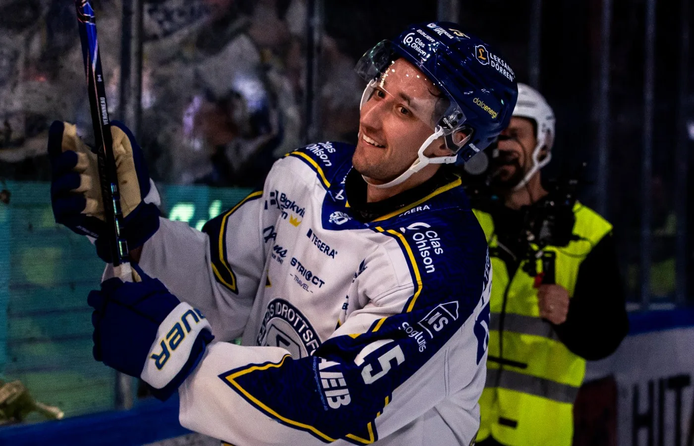 Max Veronneau stannar i SHL: ”Revanschsugen”