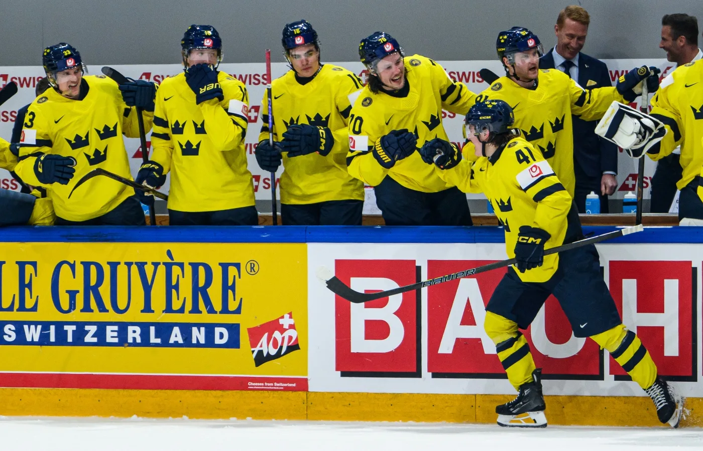 Undviker superfiasko – klara för kvartsfinal