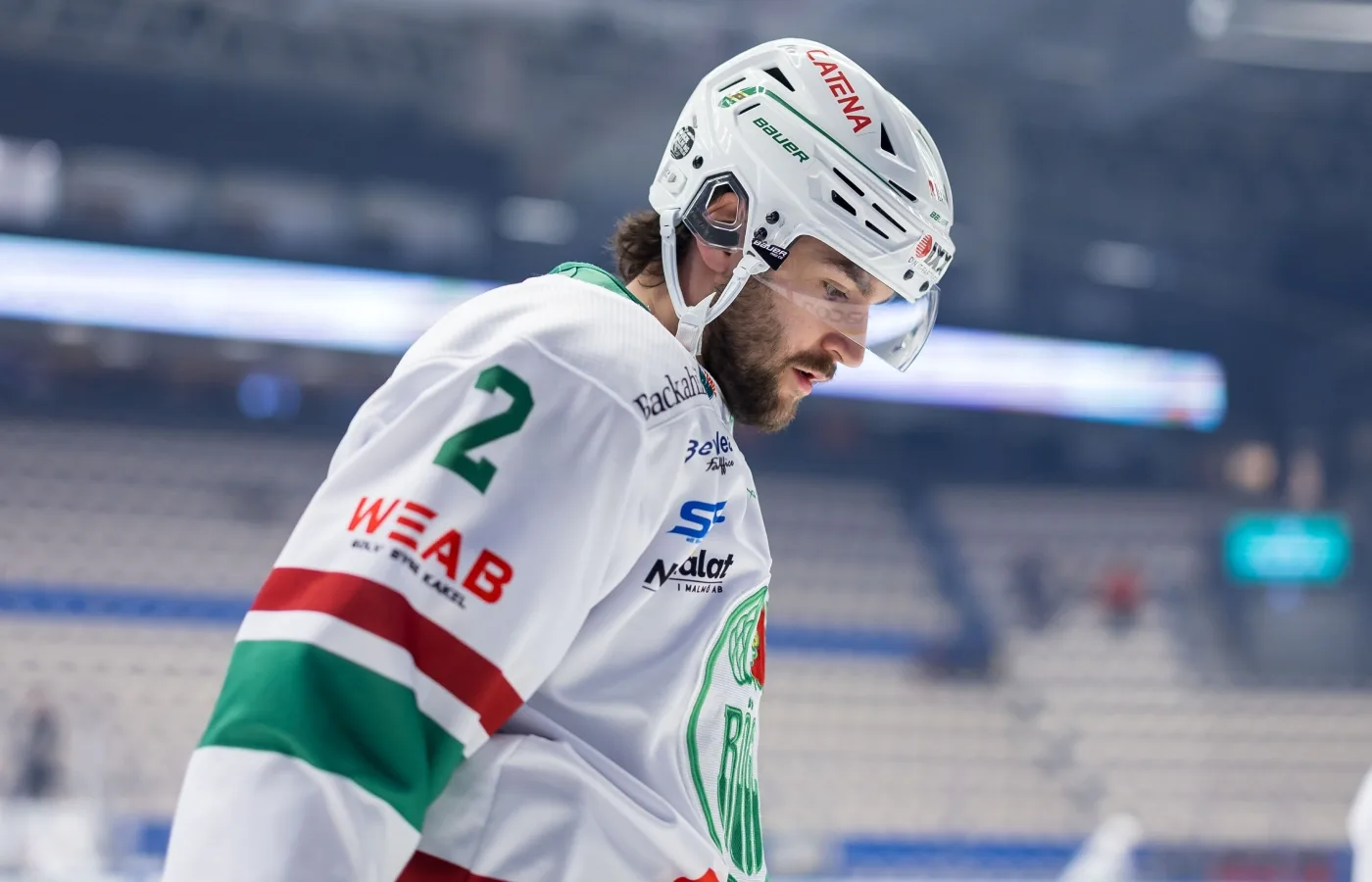 Tidigare SHL-backen stannar i Ryssland