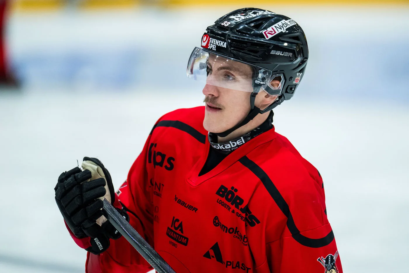 MJÖRNBERG: Stjärnans betydelse och en light-version av rivalen