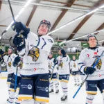 Flyttar historiska premiären: ”Kommer en båt”